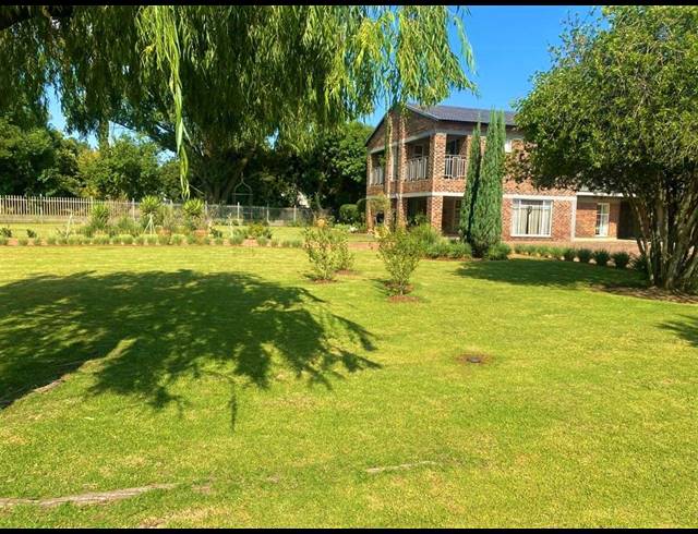 4 BEDROOM HOUSE FOR SALE IN THREE RIVERS